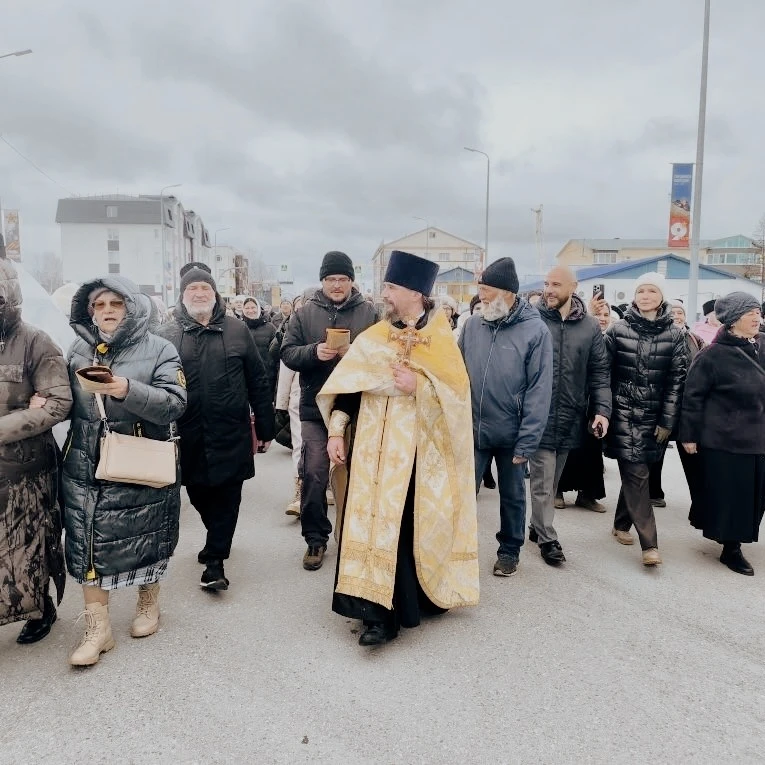 🙌🏻Пуровчане вместе в престольный праздник!  ⛪️В день перенесения мощей святителя Николая Чудотворца,
