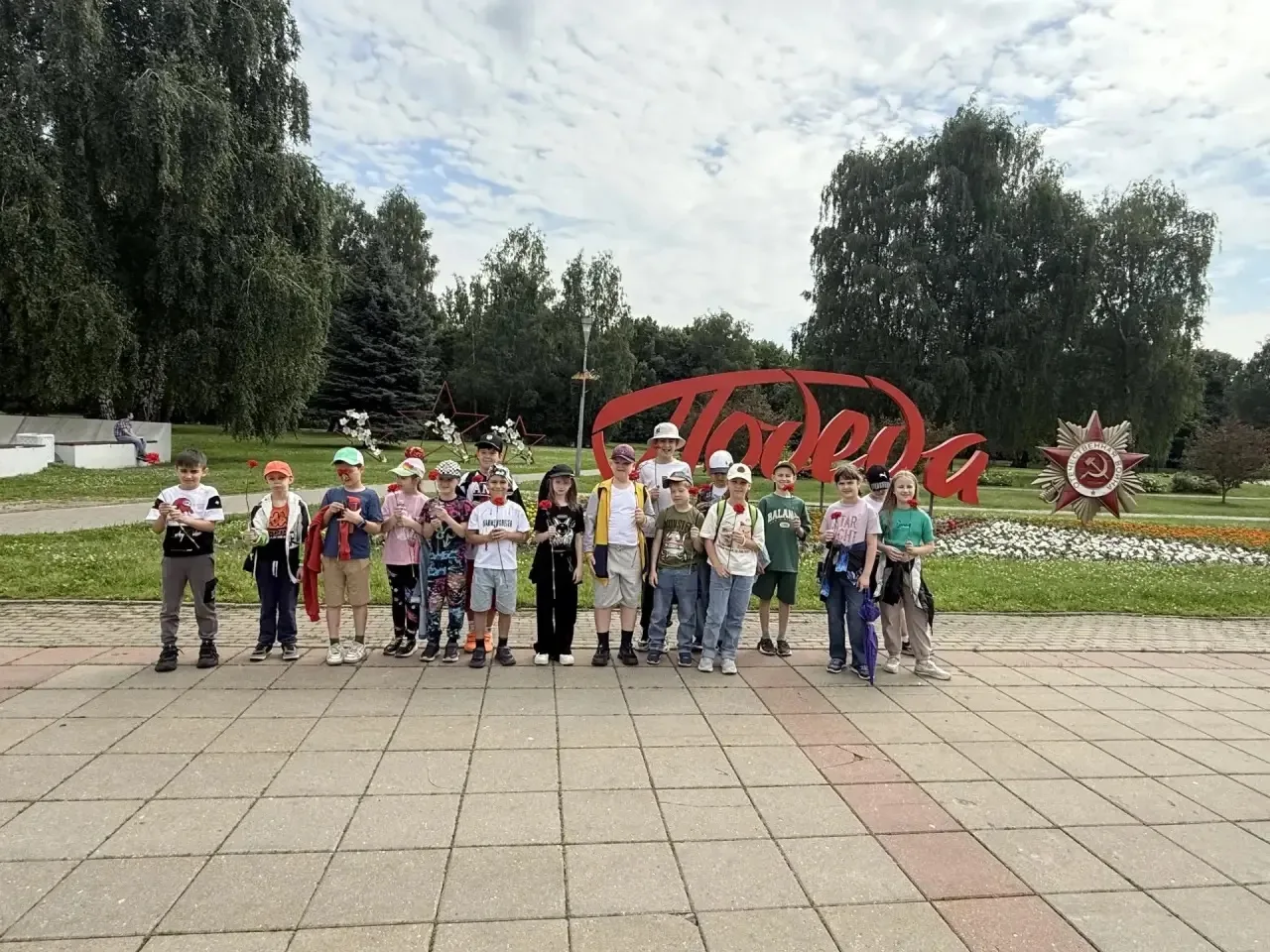 🇷🇺 День Памяти и скорби:14-й день нашей лагерной смены, был особенным. Он начался не с весёлых игр