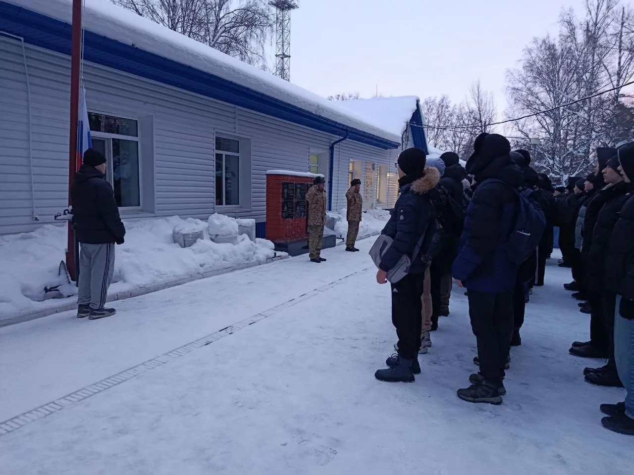 Юноши десятых классов МАОУ В(С)ОШ №2 города Тюмени приняли участие в учебных сборах по ...
