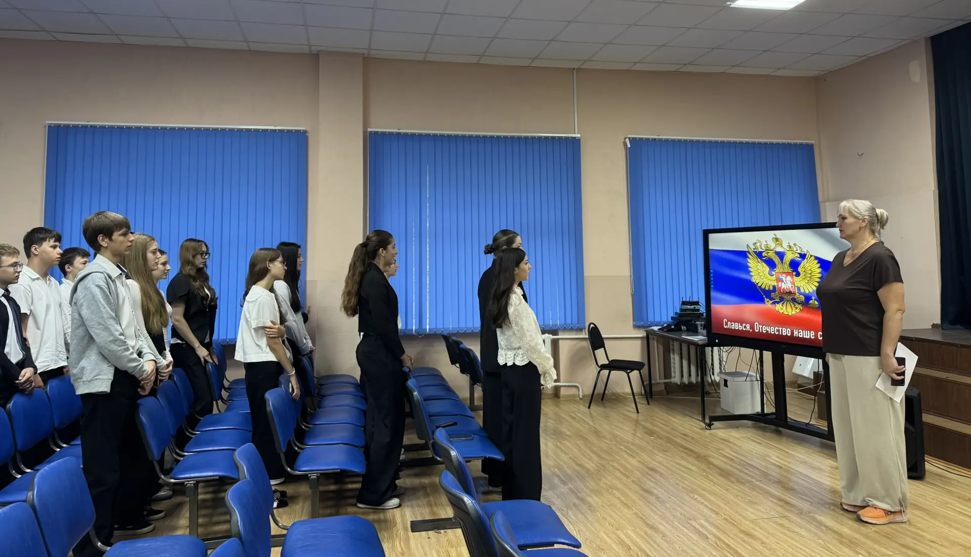 Сегодня, 7 сентября 2026 года, в МБОУ гимназии 4 прошло очередное занятие цикла «Разгов...