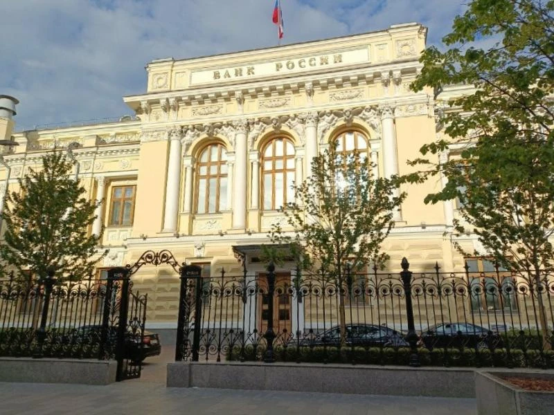 ЦБ не разрешил банкам создать альтернативную НСПК платёжную систему

Банк России не поддержал совмес