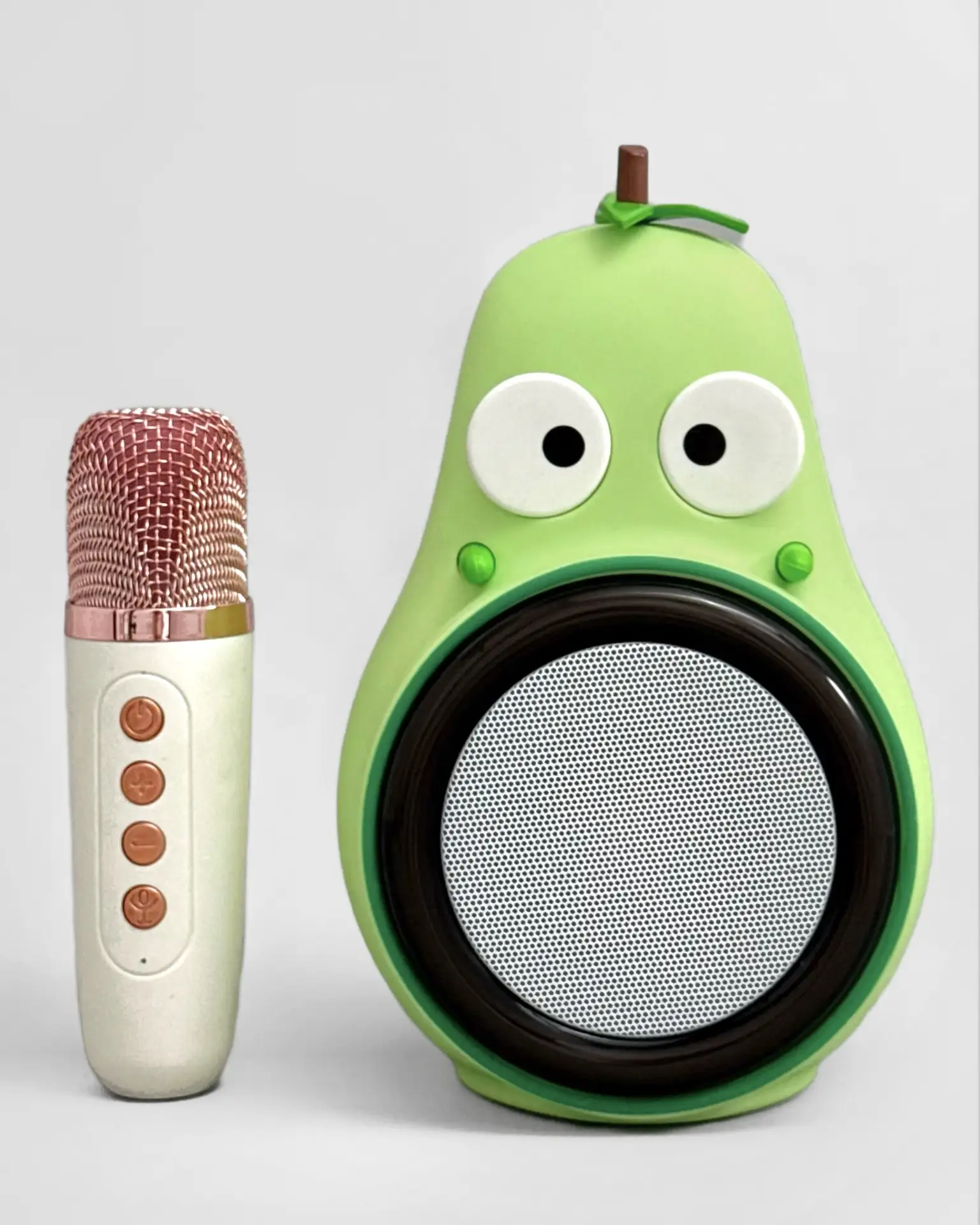 Детская колонка с микрофоном 

• цена - 1735 ₽
• USB зарядка
• чистый звук