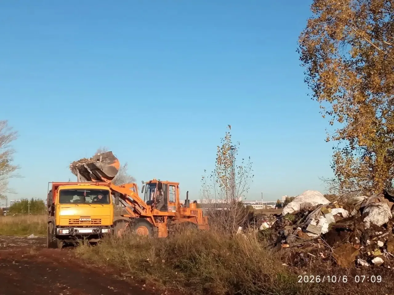 Утро начинается с заботы о нашем городе.