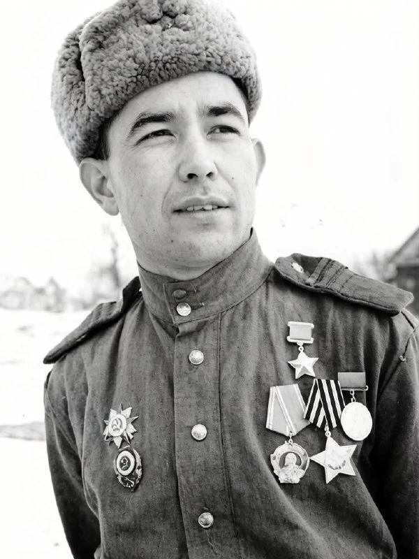К осени 1943 года уроженец Узбекистана Тухтасин Бабаевич Бабаев служил командиром отдел...