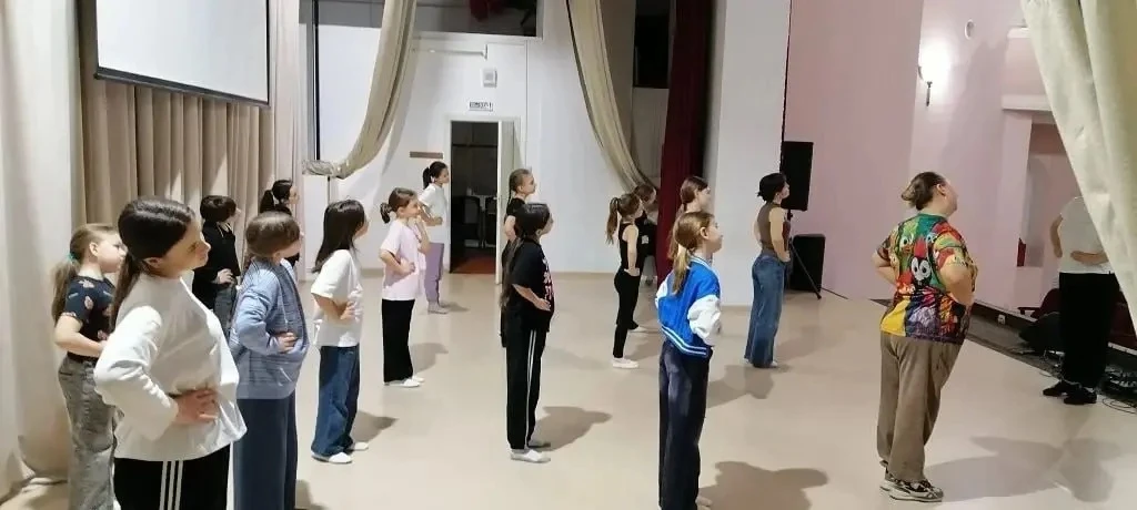 💃🏼В Доме культуры прошёл танцевальный мастер-класс, который провела руководитель хореографических 