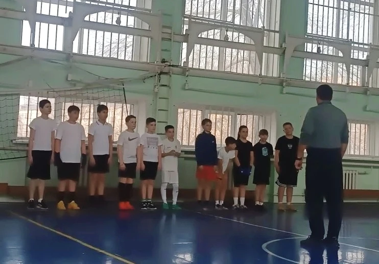 ⚽22 марта на базе МАОУ лицея №28 состоялся полуфинал соревнований по мини-футболу среди 5-х классов 