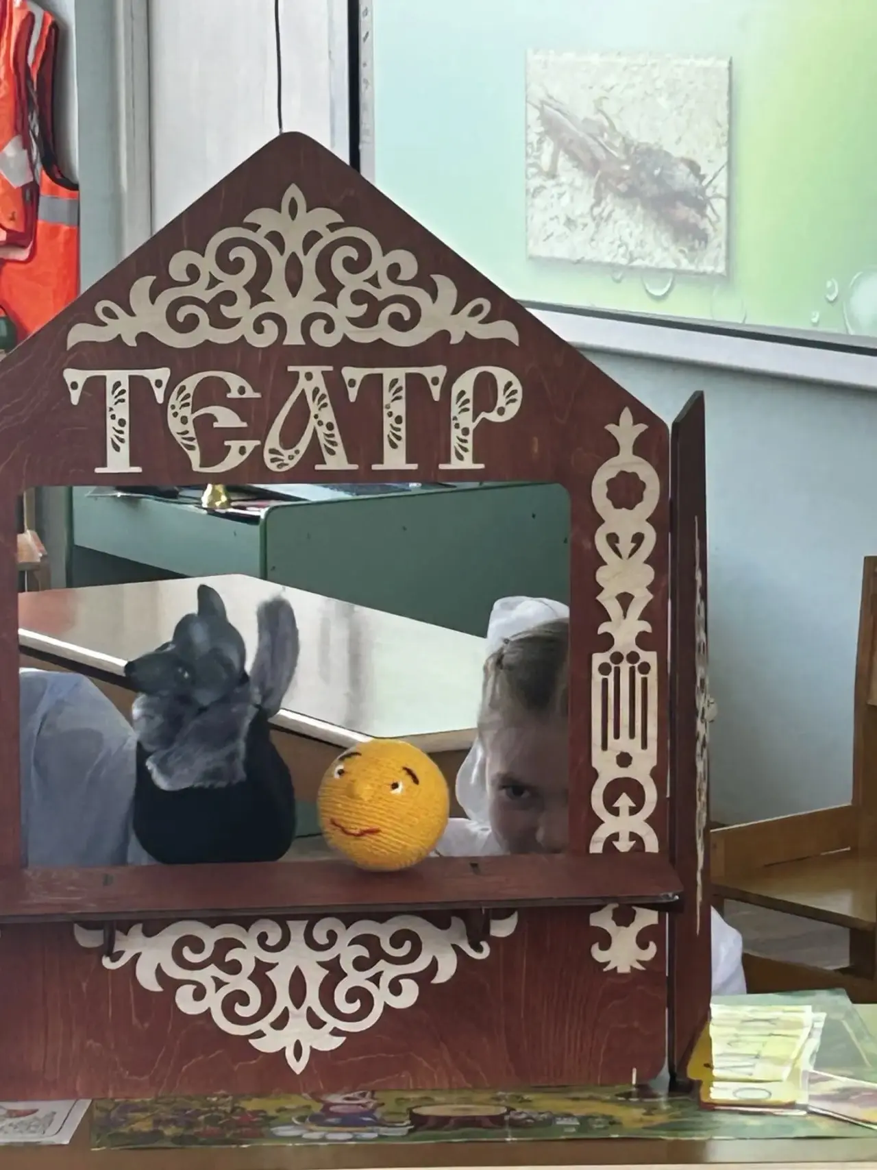 🎭 Настоящая сказка для малышей! Сегодня наши талантливые третьеклассницы Семенова Агния и Шакирова М