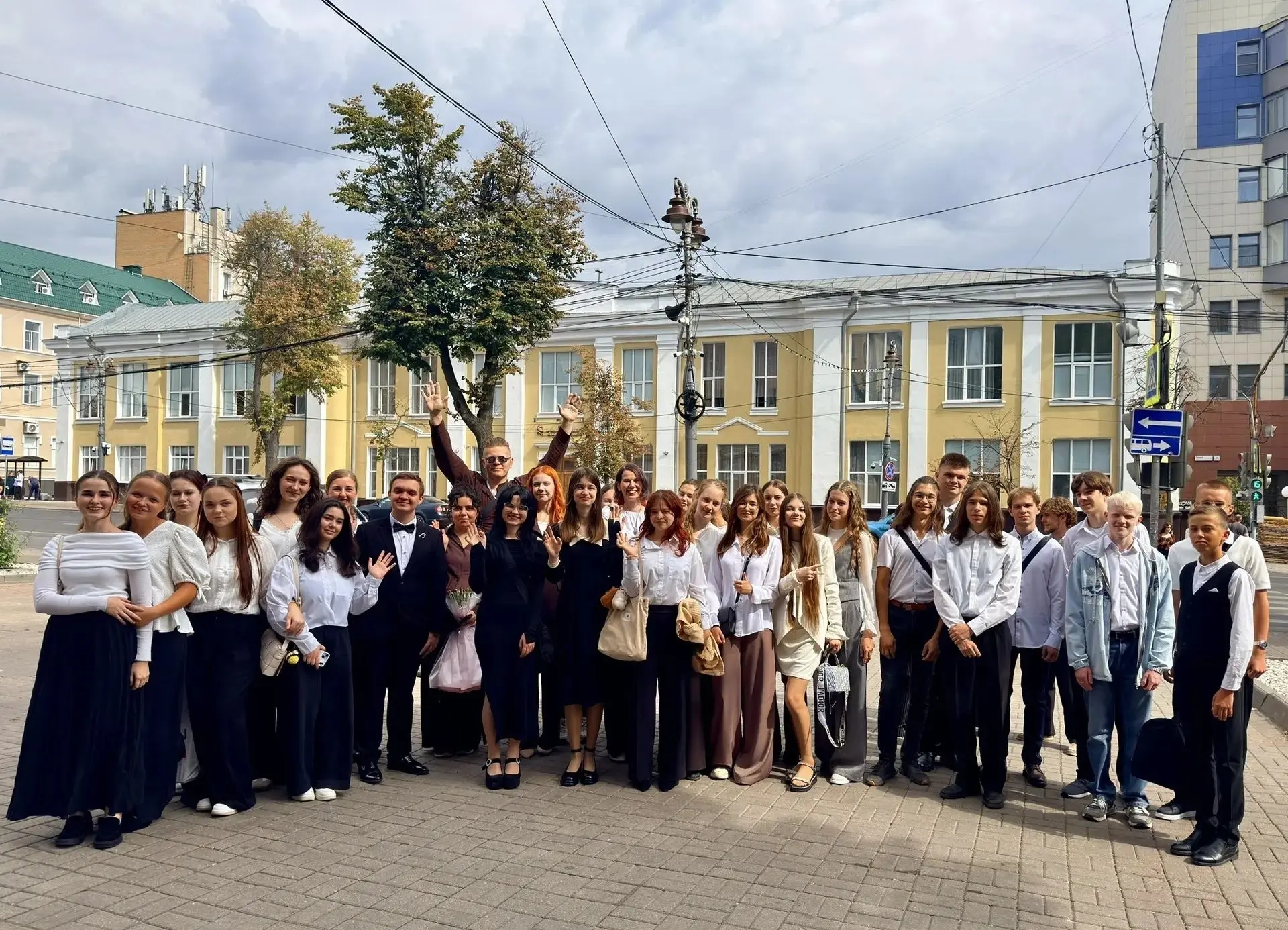 📚🔔В День знаний доброй традицией становится знакомство первокурсников с личностью вел...