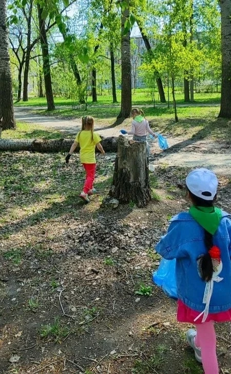 Экологическая  акция «За чистый город".  🌳"Город чистым сохраним — мы пример всем подадим!»  Ребята 