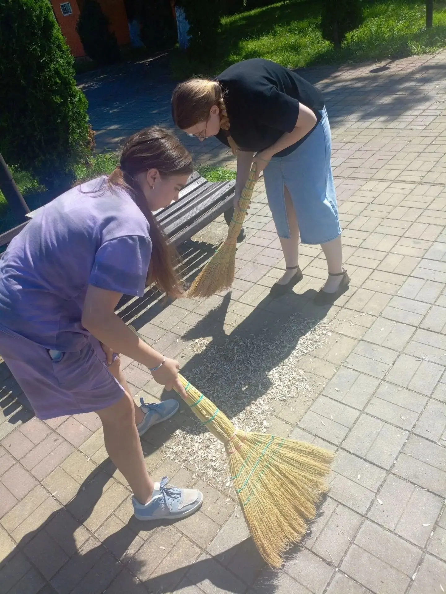 Волонтеры Псебайского поселния навели санитраный порядок в парке поселка