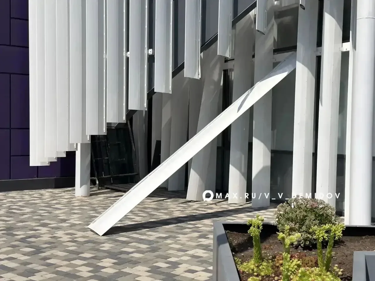 Белгород последствия атаки БПЛА в результате которой пострадали три человека опубликова...
