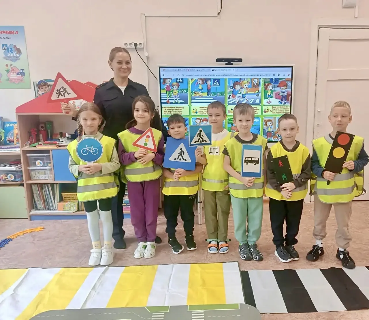 🚦 Знать правила движения - большое достижение!