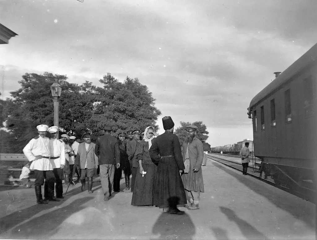 На станции «Грозный» Владикавказской железной дороги, 1898 год.

Наши группы:
САЛАТЫ | ЗАКУСКИ
Стары