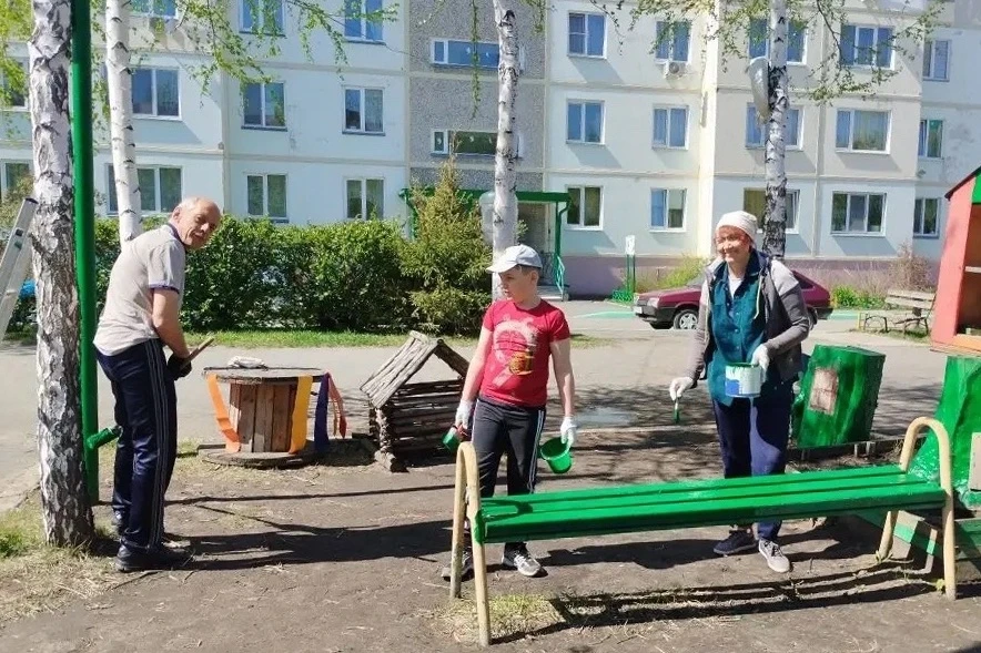 ТОС активно приводят в порядок свои территории  В Кургане, в рамках месячника санитарной очистки гор
