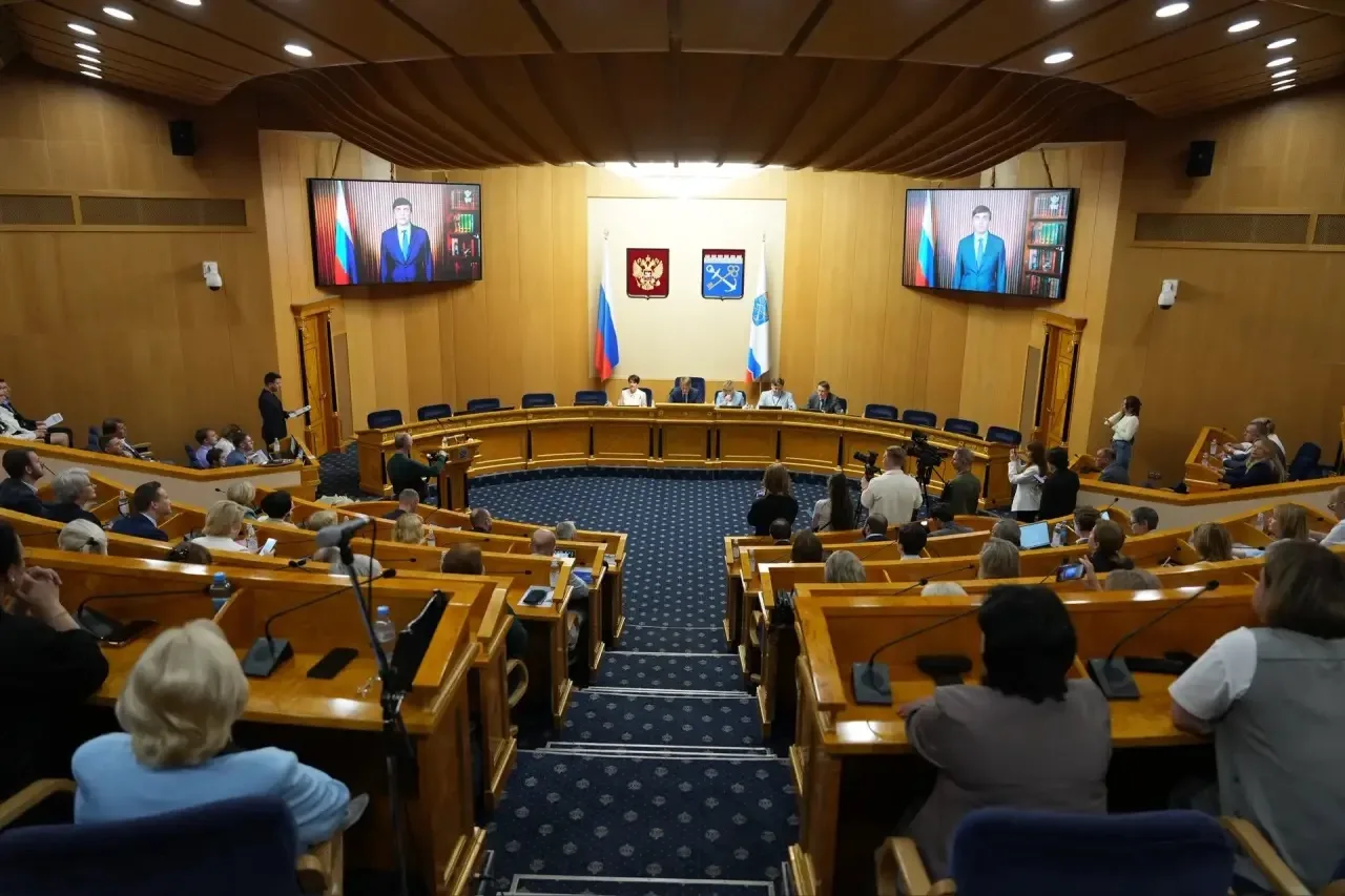 📣 Делегация Тосненского района на окружном совещании по вопросам образования