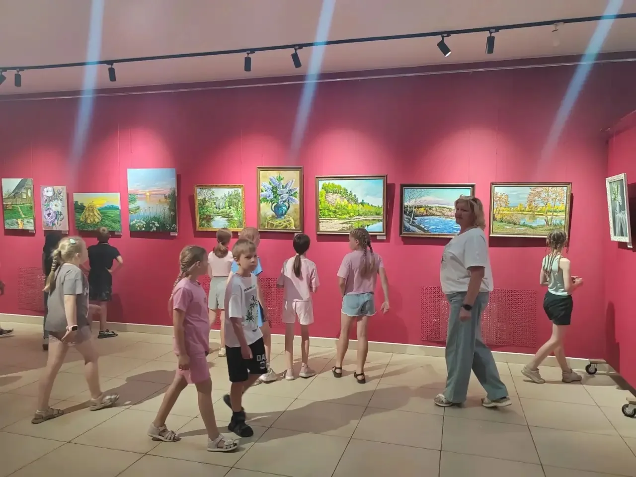 🌞Какой замечательный день выдался 15 июня для наших юных гостей из школьного лагеря!

🎨Первая поло