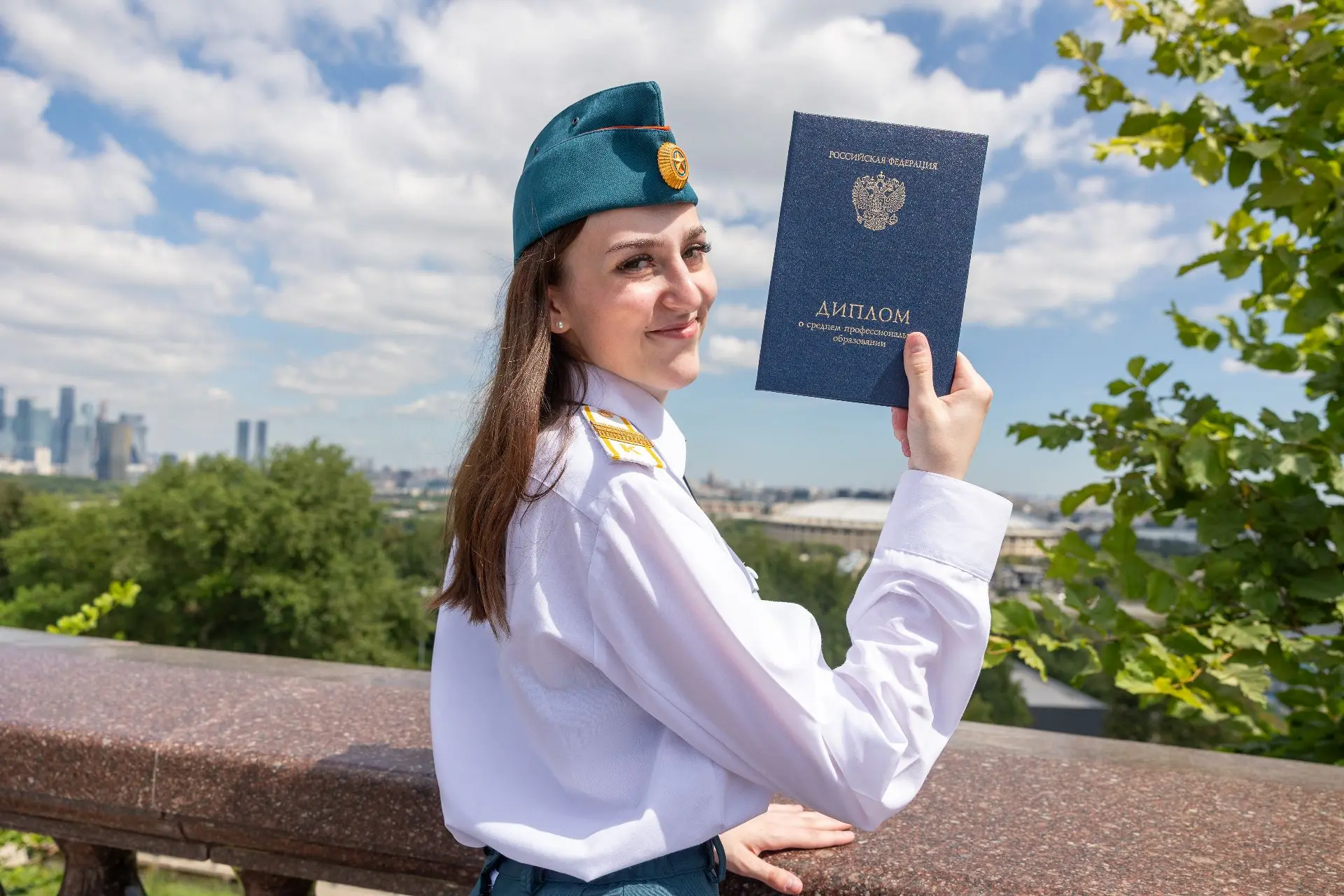 На Воробьёвых горах прошёл выпускной ТПСК им. В.М. Максимчука

🔥 ​Почти 500 выпускников — молодых, 
