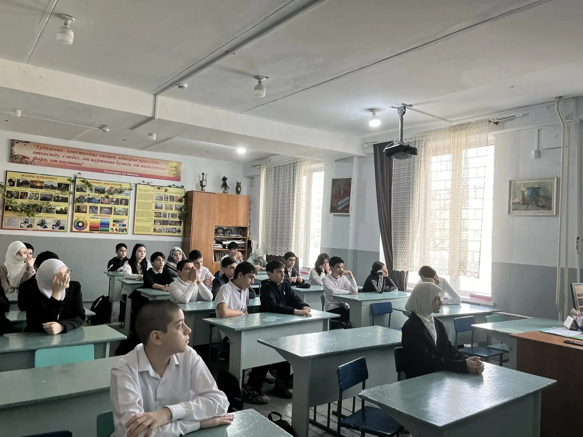 В преддверии Дня защитника Отечества в школе состоялась встреча учащихся  7 «А» класса с участником 
