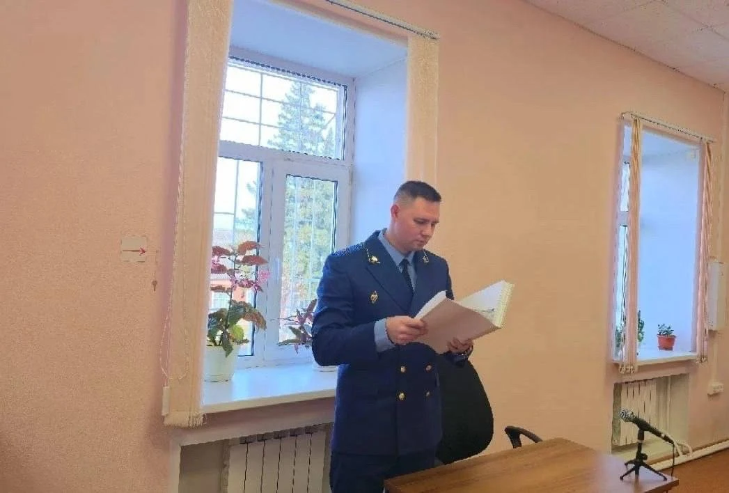 Долг по алиментам на содержание сына в 1 млн₽ обернулся для жителя села Бакчар принудит...