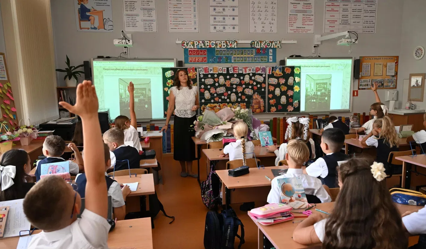В Минпросвещения объяснили, зачем в школах ввели оценку за поведение.