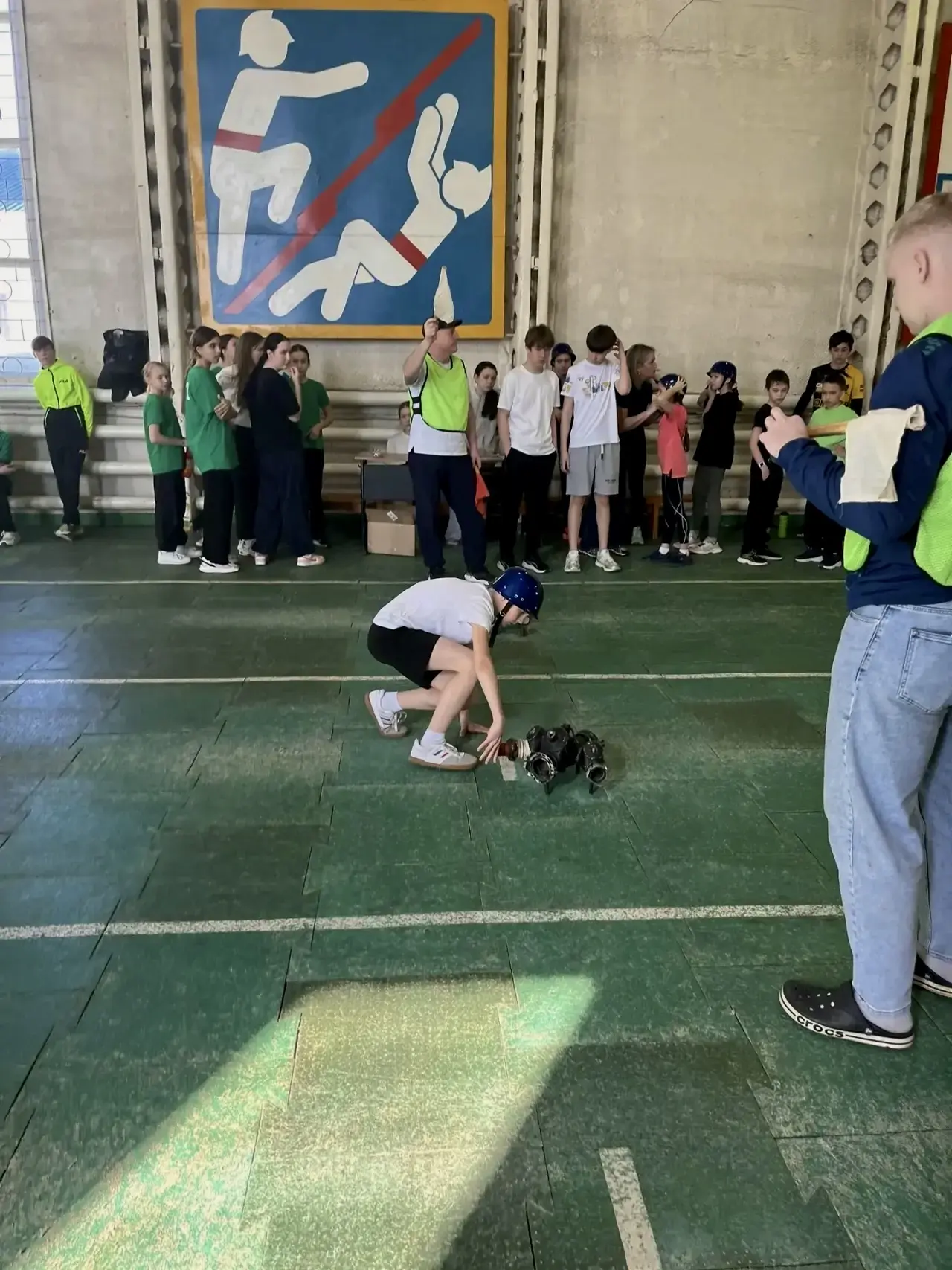 🥳 Наши гимназисты — настоящие герои!🚒  Совсем недавно наши ребята приняли активное участие в пожарно