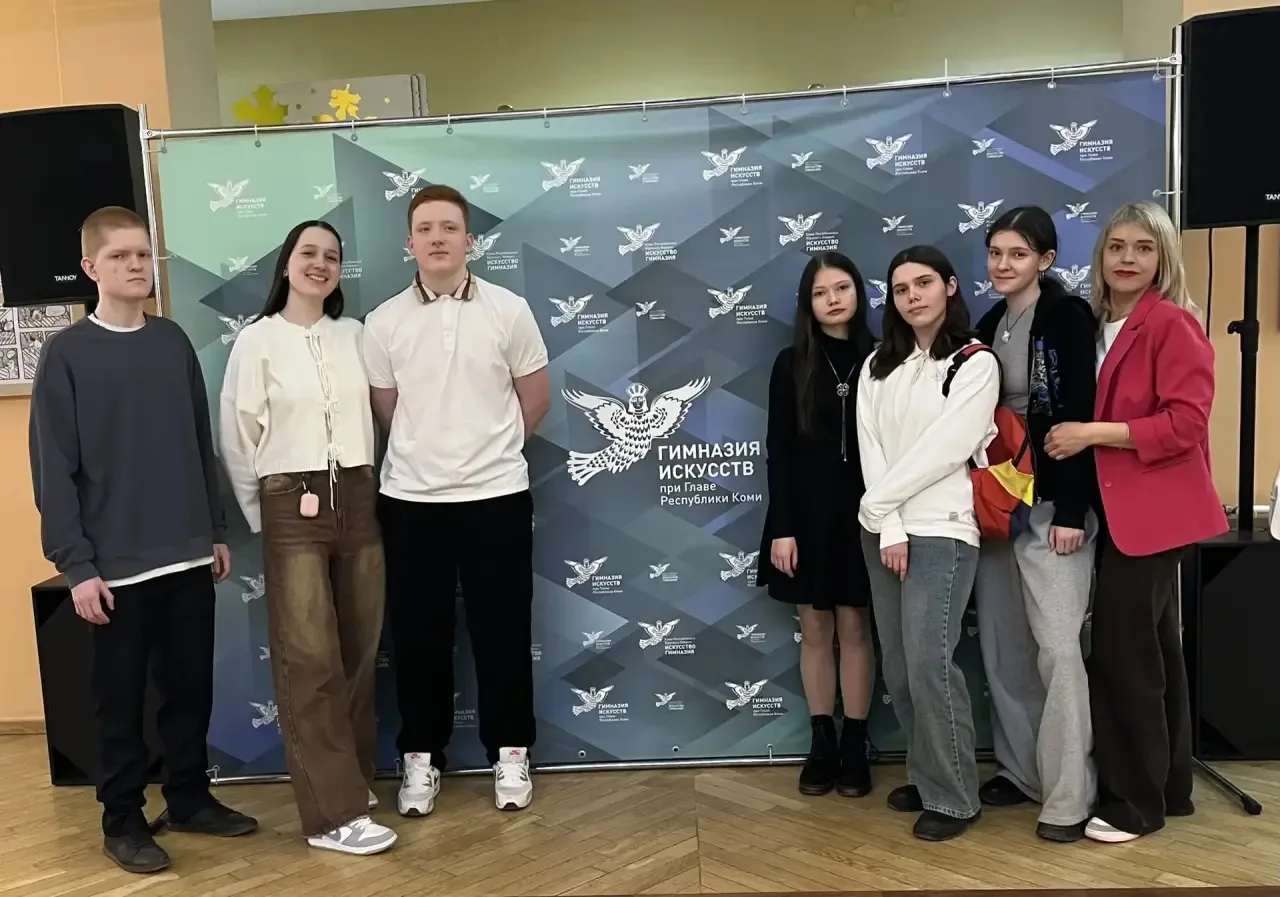 🗓️31 марта учащиеся МАОУ « СОШ 22» 10 «А» и 9 «А» класса провели свой вечер в концертном зале Гимназ