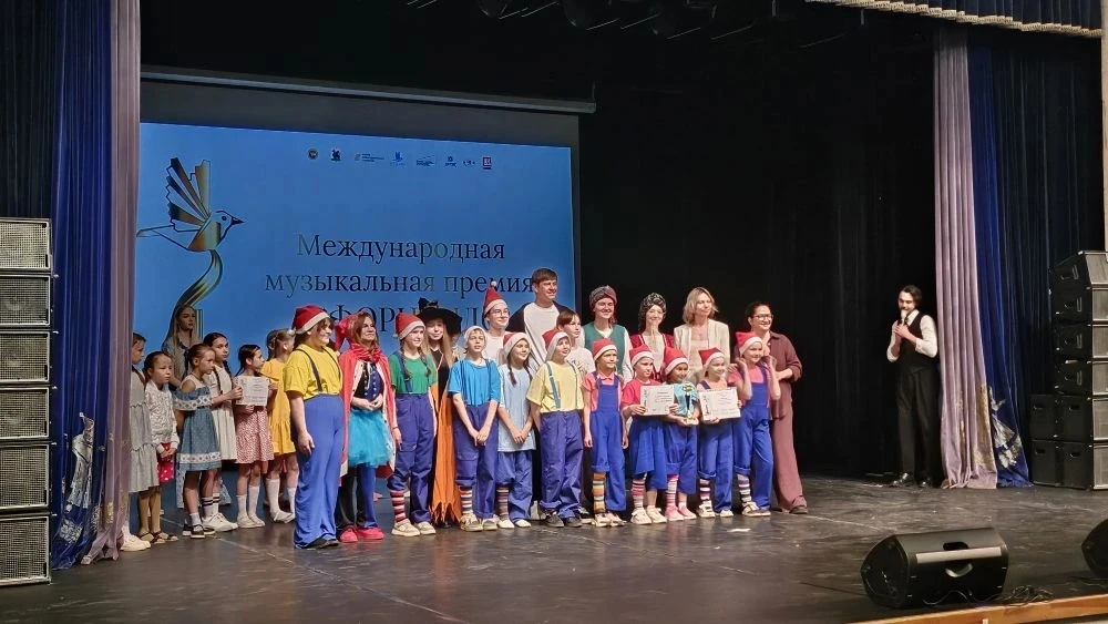 16 мая копилка достижений нашей школы пополнилась еще одной значимой наградой. Театраль...