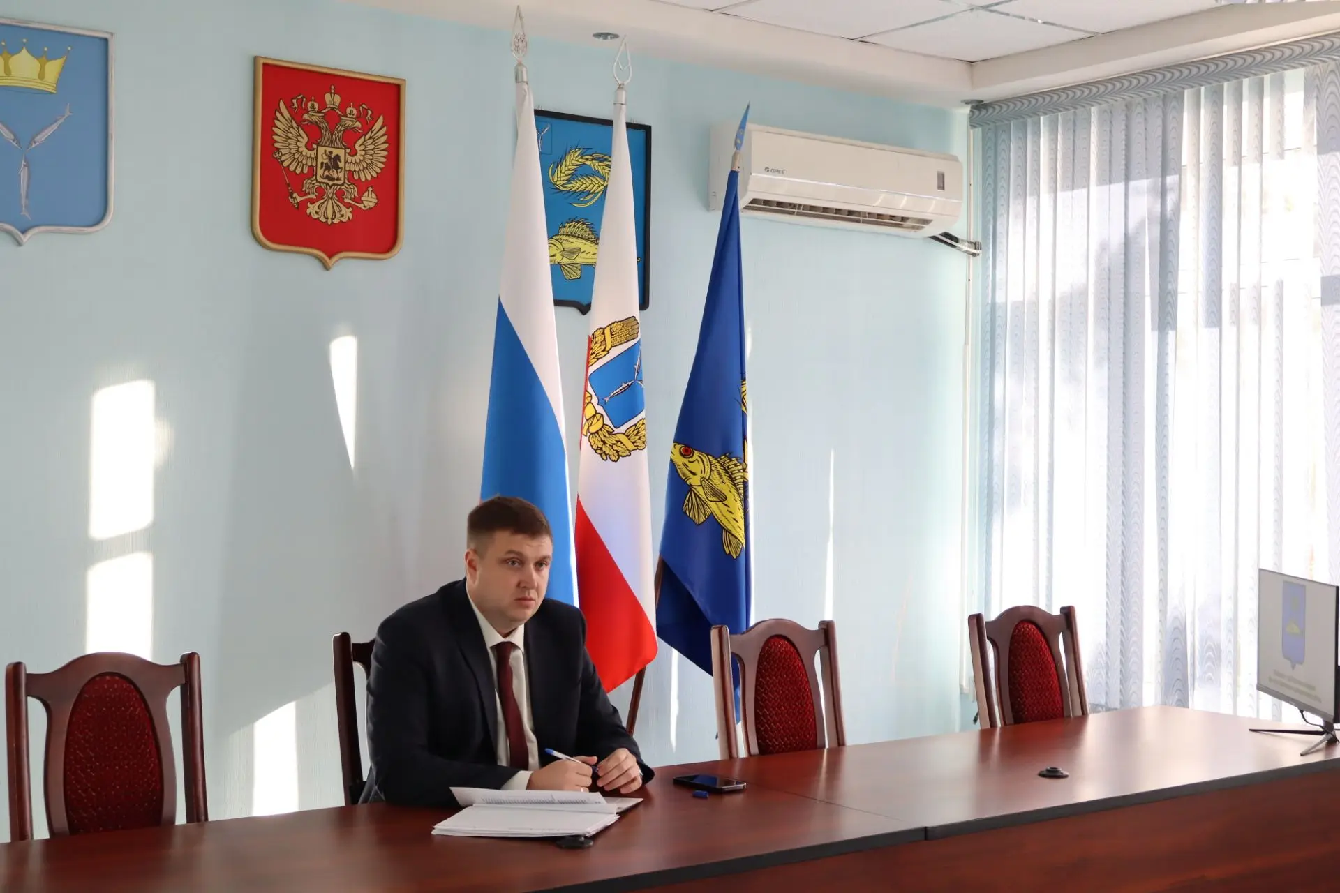 ✅ Сегодня провёл постоянно-действующее совещание с руководителями сферы ЖКХ и благоустр...