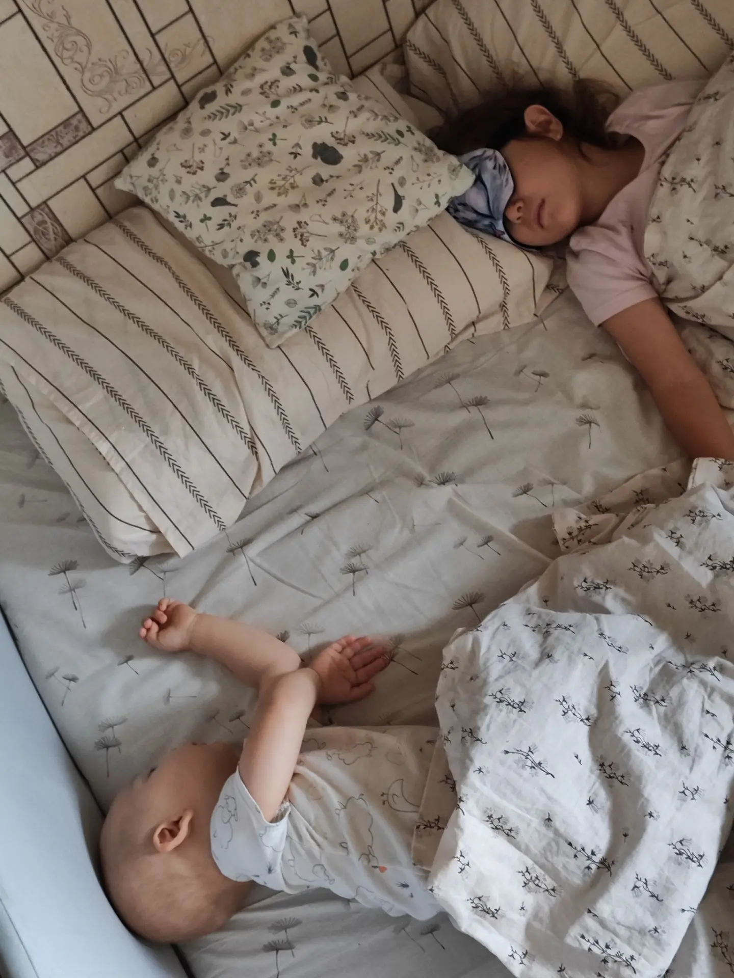 Нет у меня никакой силы воли, одно сплошное умиление.