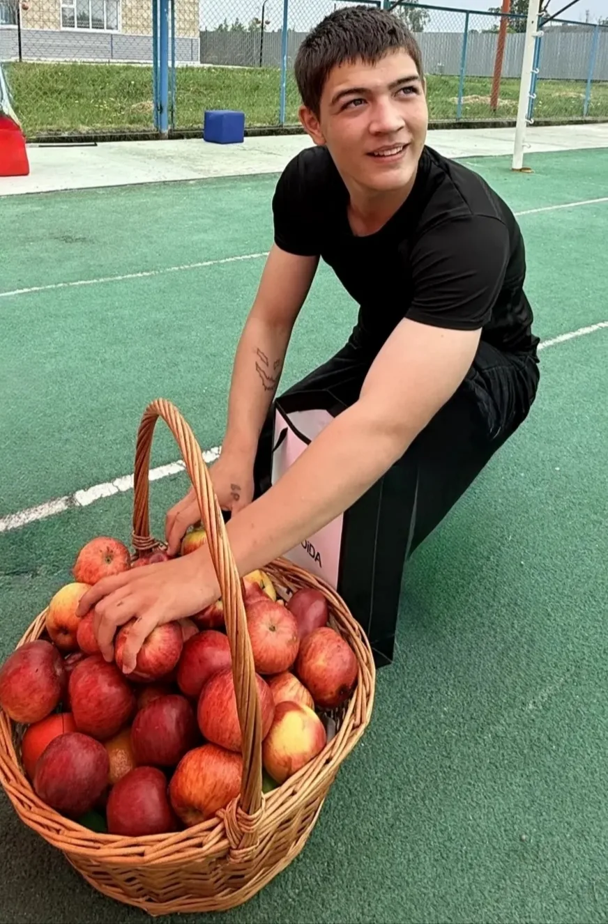 🍎Яблочная эстафета: как мы устроили витаминный праздник. 

🍏В нашем Центре недавно воцарилась наст