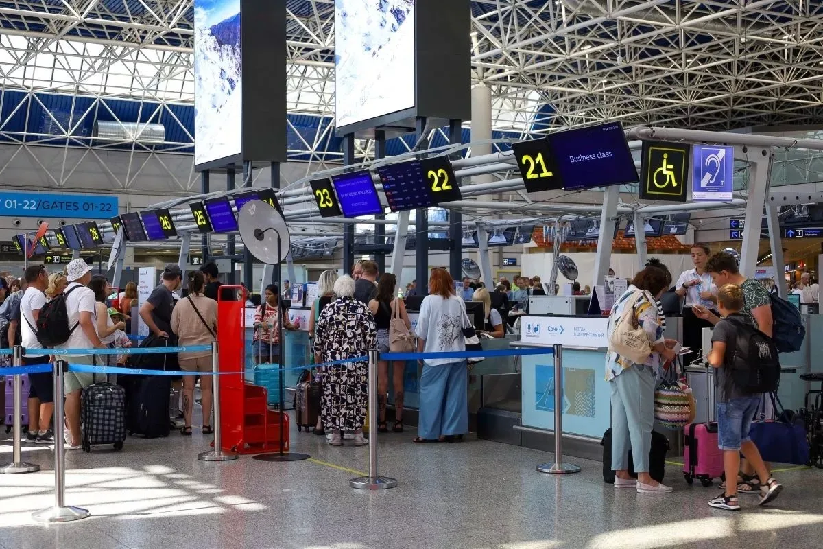 ✈️ В аэропортах Сочи и Краснодара задерживаются рейсы. 

Ранее Росавиация вводила временные ограниче