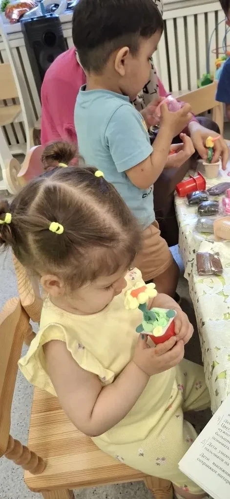 ✨ Наши первые успехи: подводим итоги года

📌 В младшей группе «Звездочки» состоялось итоговое родит