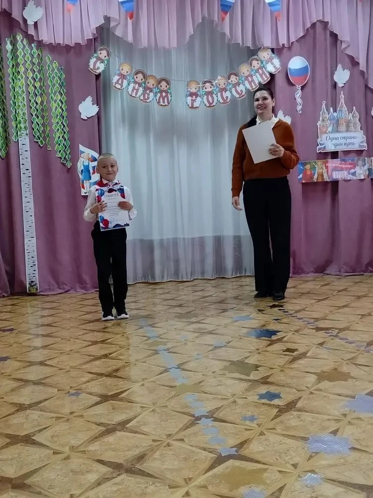 🇷🇺✨ В преддверии Дня России в нашем детском саду царила совершенно особенная атмосфера — прошёл ко