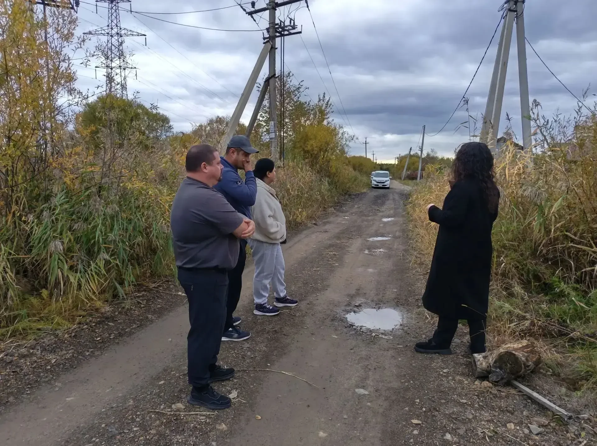 🏙 В п. Приамурский продолжаются работы по улучшению городской среды и сохранности жило...