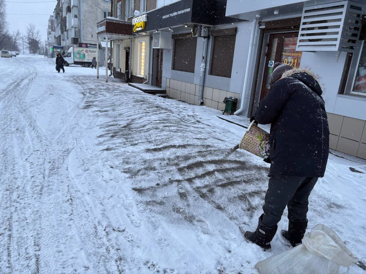 Уважаемые кемеровчане!  Под вчерашним постом в социальных сетях получил 45 обращений по поводу голол