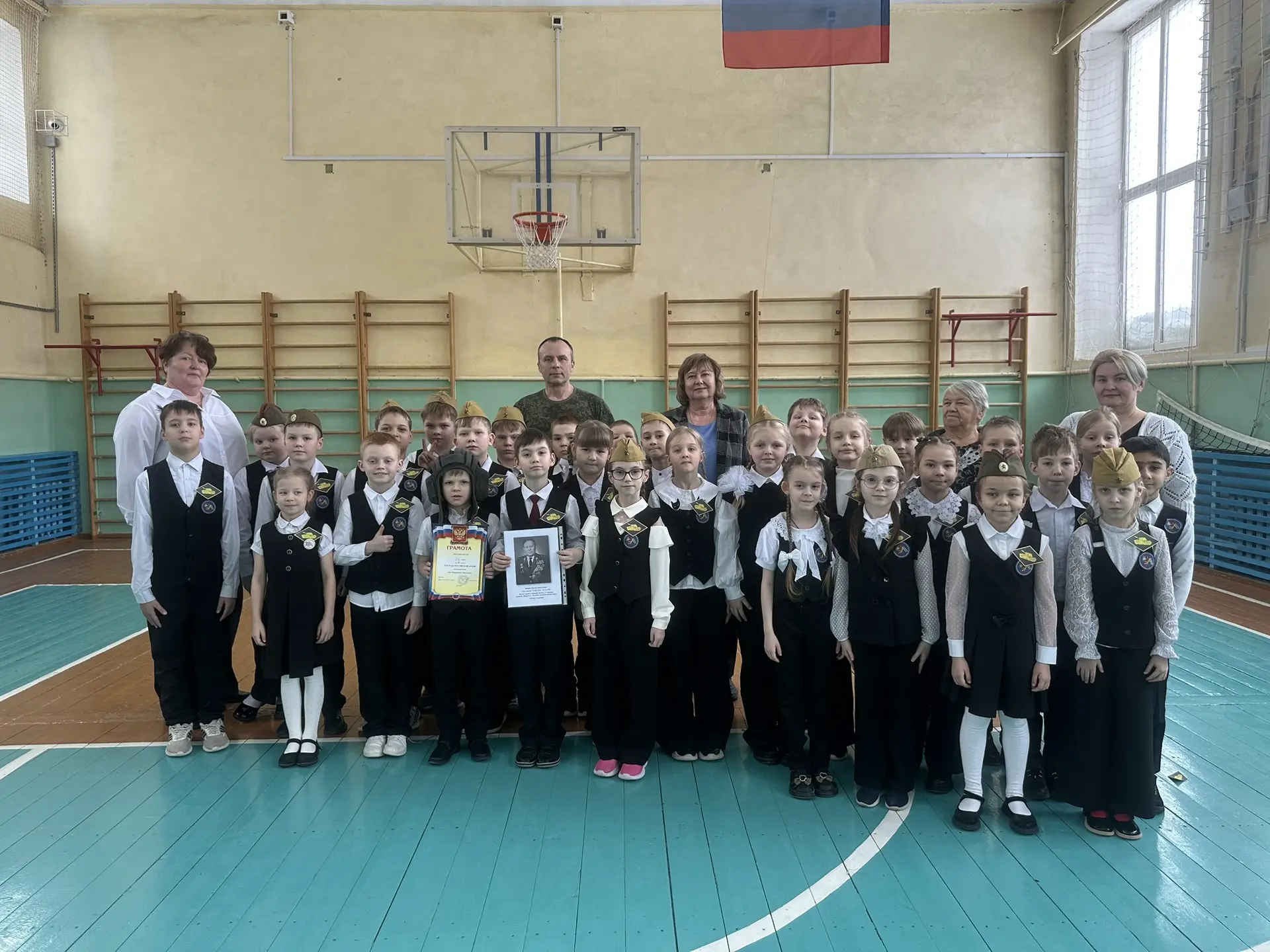 🇷🇺Парад исторических войск прошел в нашей школе! Сегодня в стенах нашей школы состоялся незабываемый