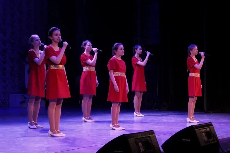 🎤 🎉 Наша школа открыла фестиваль «Юные таланты»! Сегодня в нашем городе стартовал долгожданный город