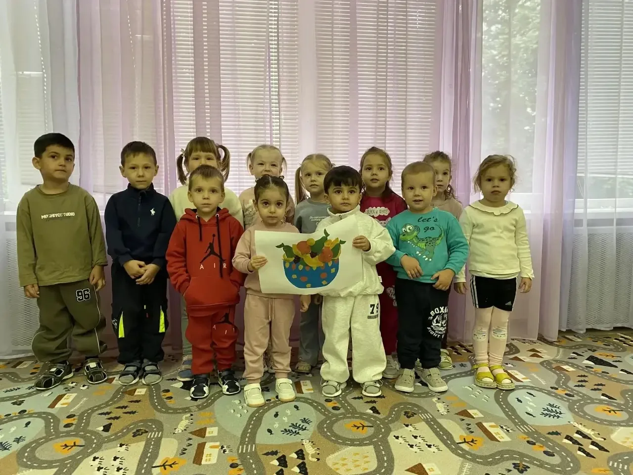 Наши маленькие творцы: «Фруктовая тарелка»!