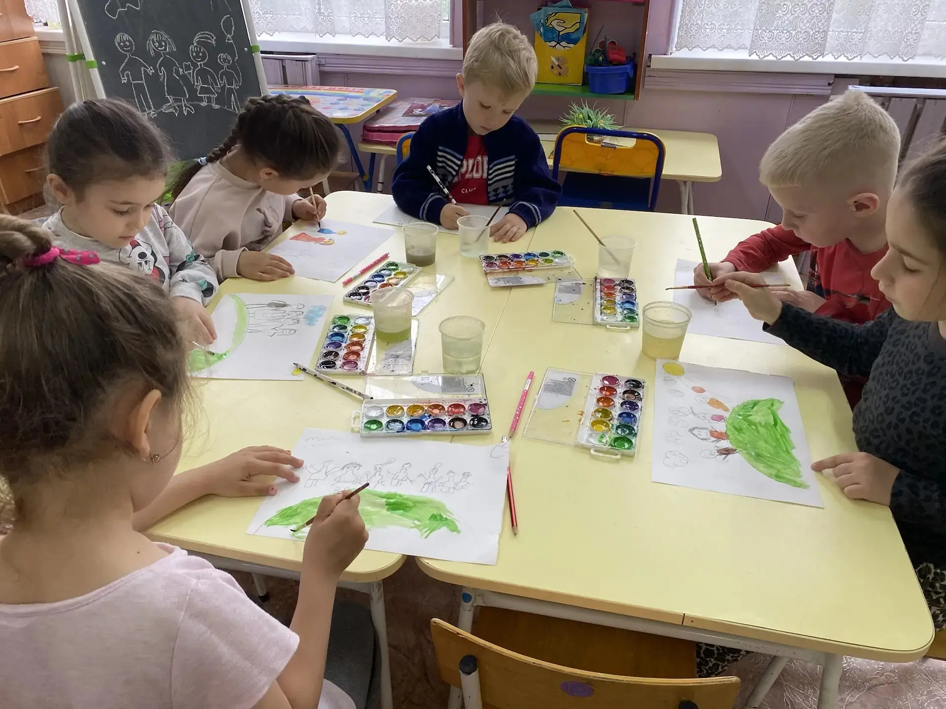 🎨Юные таланты нашего детского сада с большим удовольствием принимают участие в городск...