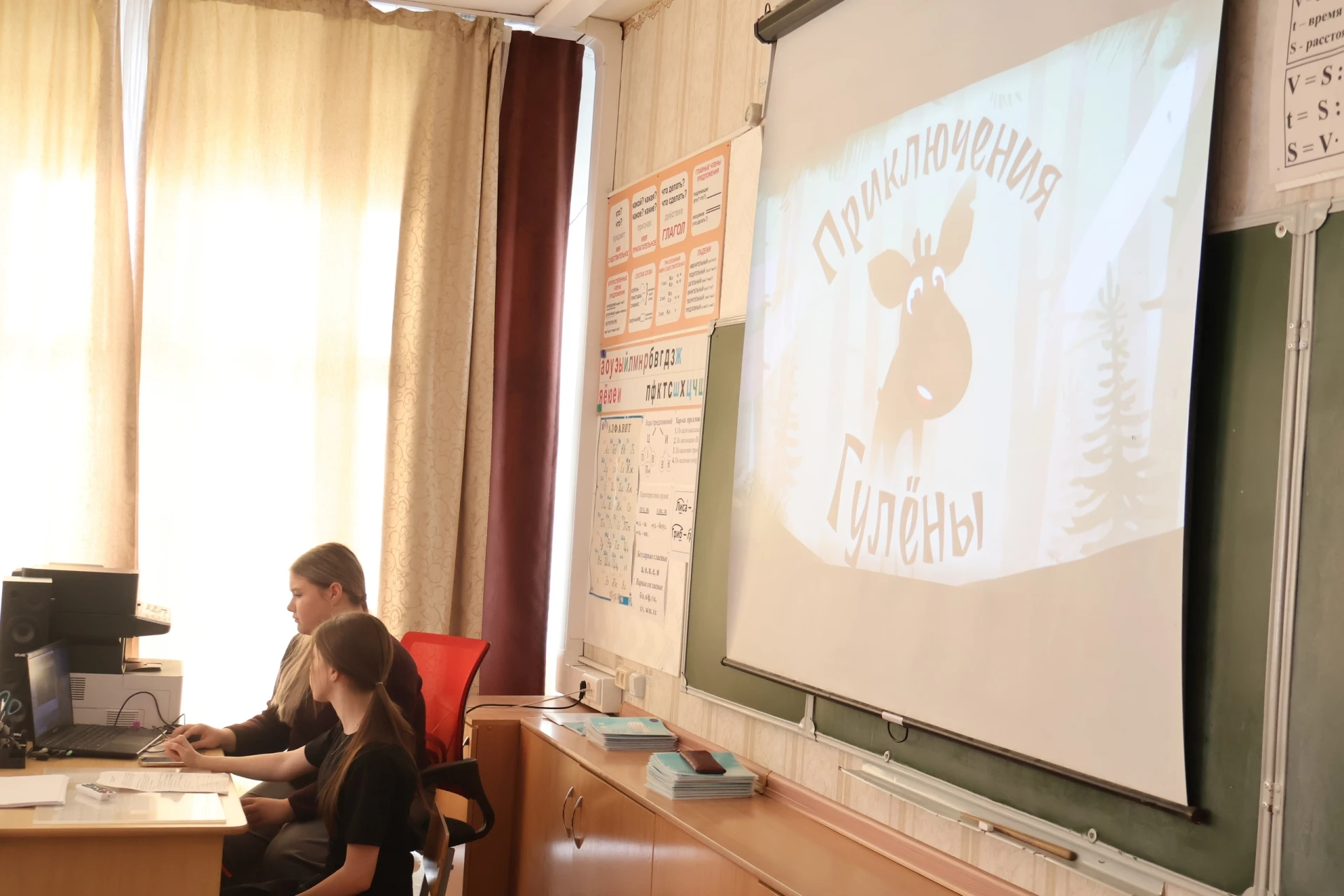 Первоклассники открыли биеннале
