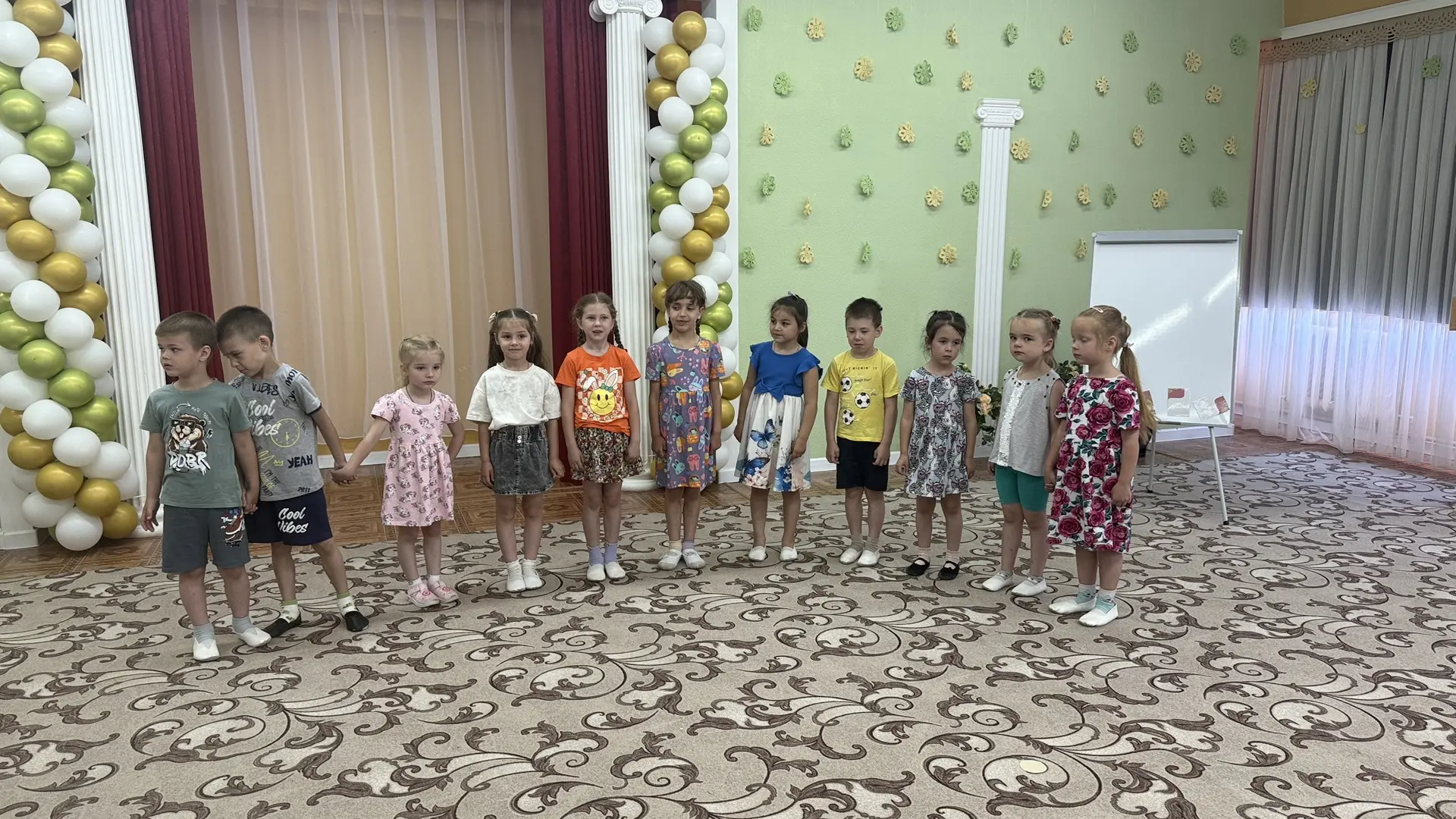 Победители Всероссийского творческого конкурса чтецов "Читаем Пушкина" А.С. Пушкина , получили подар