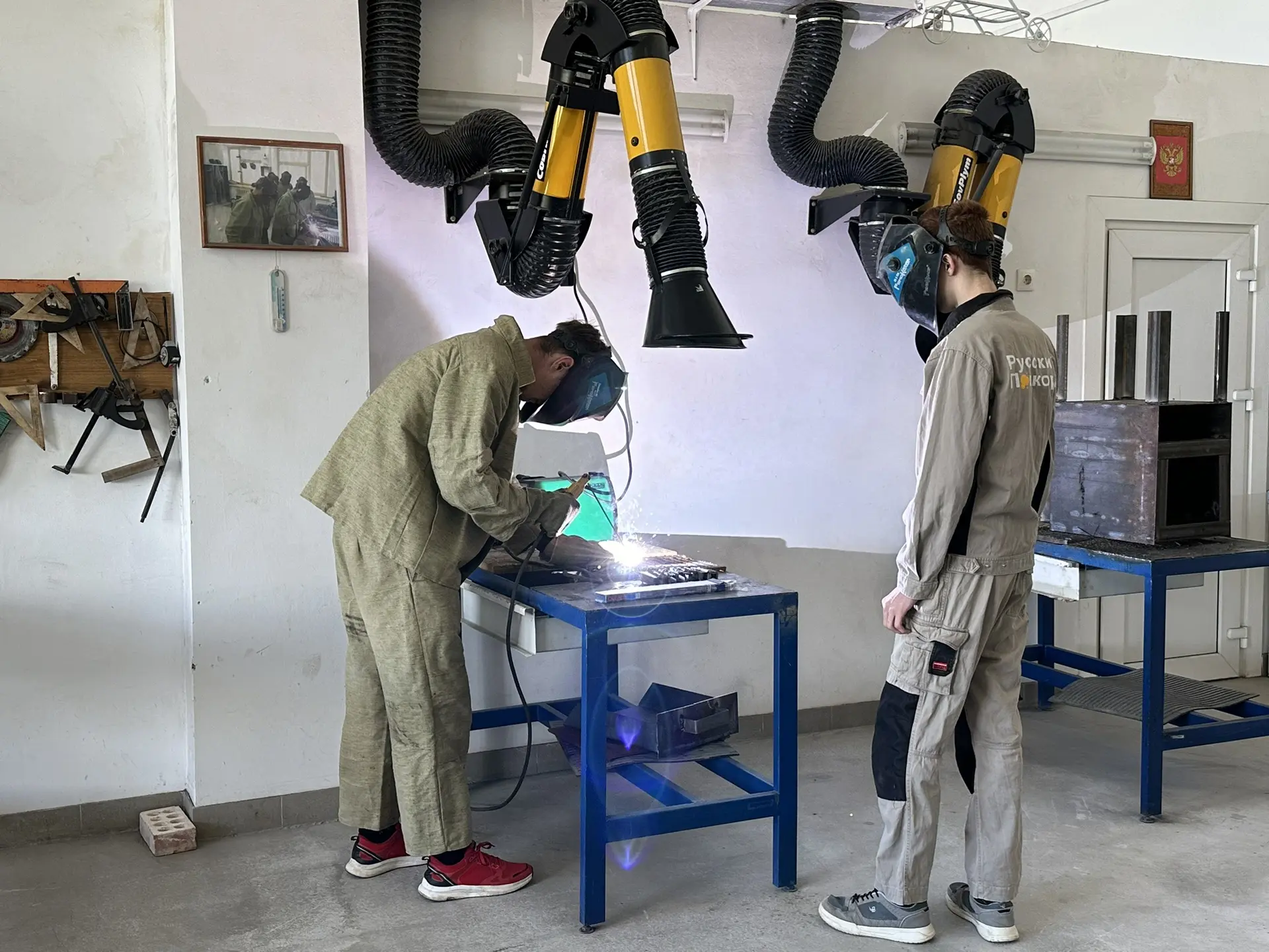29 мая,  в последнюю пятницу весны, в России отмечают День сварщика👨‍🔧