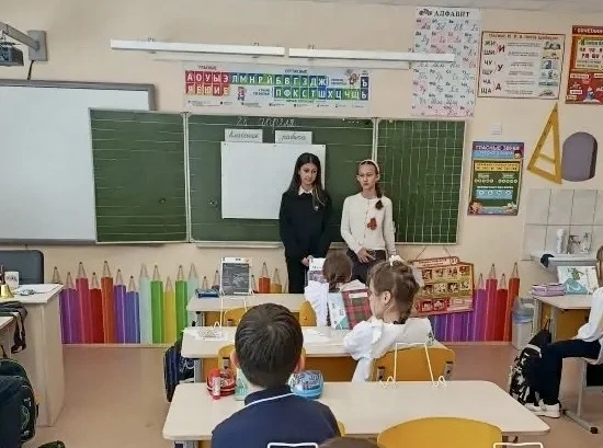 🧸 Здоровье — главная ценность: волонтёры гимназии делятся знаниями с младшими школьниками! 🧸  В рамк