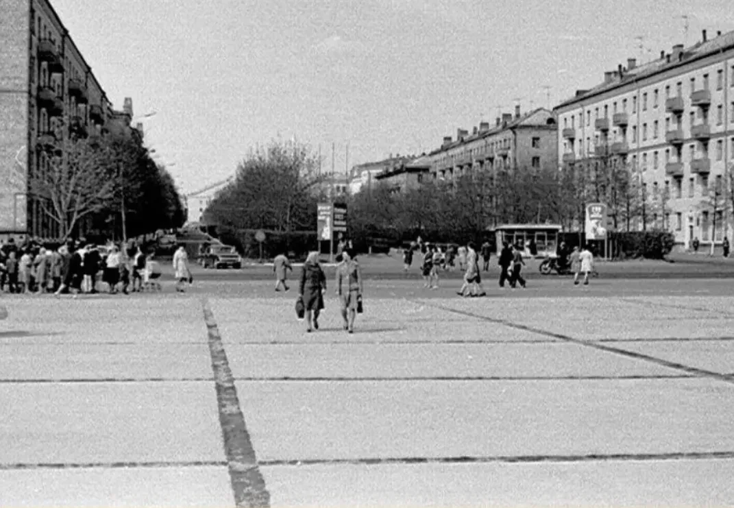 Киоск, плиты и советская наружная реклама как отдельный вид искусства ушедшей эпохи)