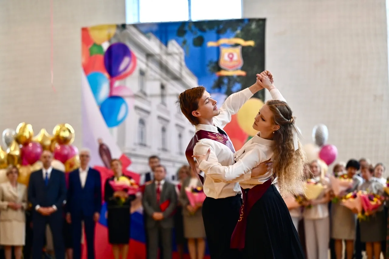 🎓✨ Дорогие выпускники 9 и 11 классов!