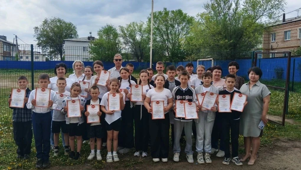 С целью воспитания законопослушных участников дорожного движения, предупреждения  дорожно- транспорт
