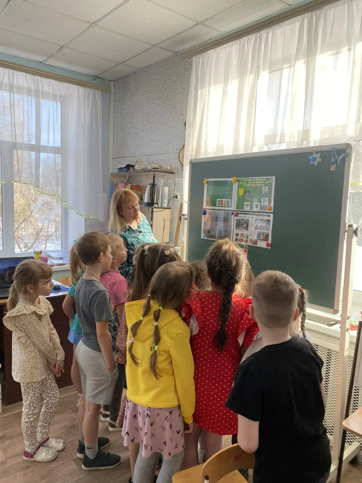 У ребят подготовительной группы,из объединения «Мир, в котором я живу» прошло не обычное занятие.К н
