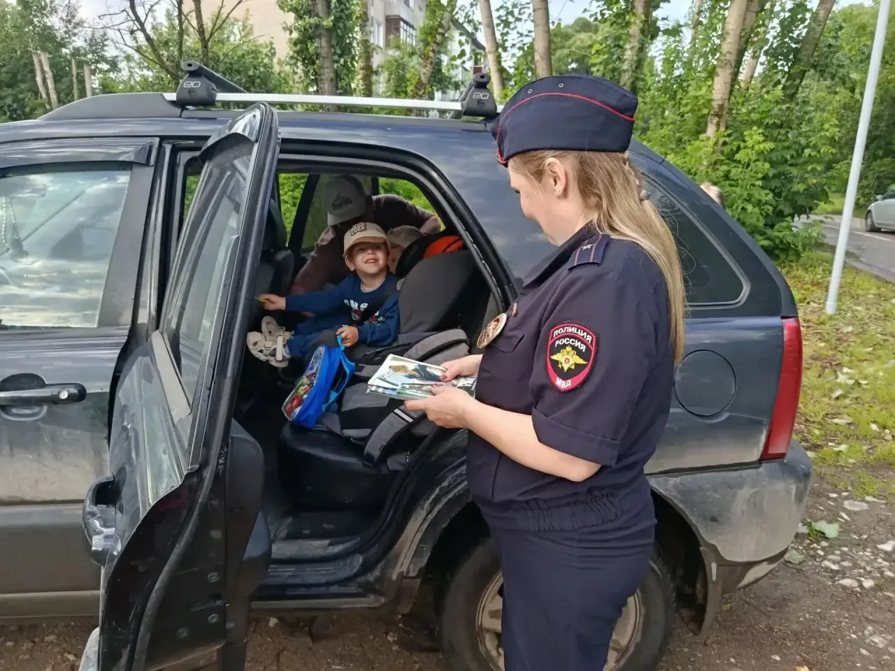 2 и 7 июля в нашем детском саду прошла акция «Ребёнок-пассажир».

Безопасность ребёнка начинается с 
