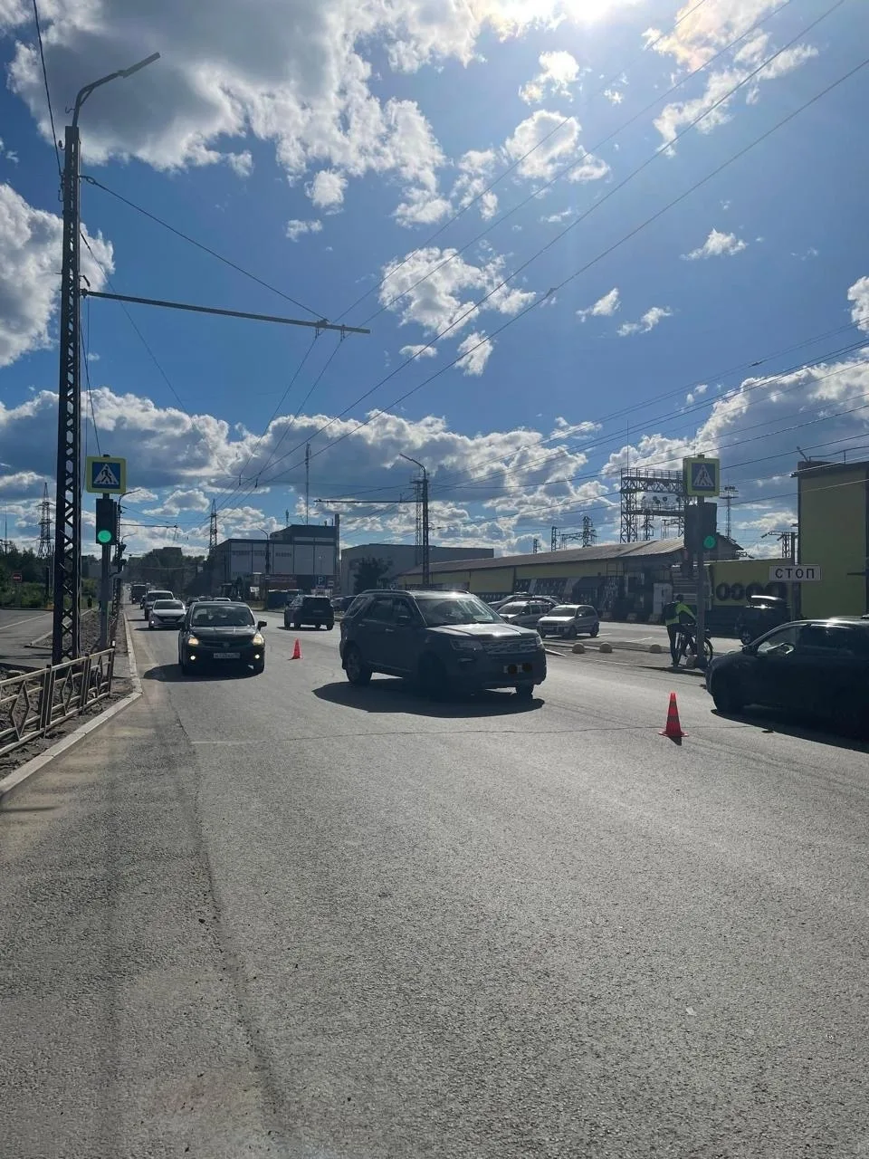 В Петрозаводске под машину попали две девочки. ДТП произошло днем на улице Заводской. По предварител
