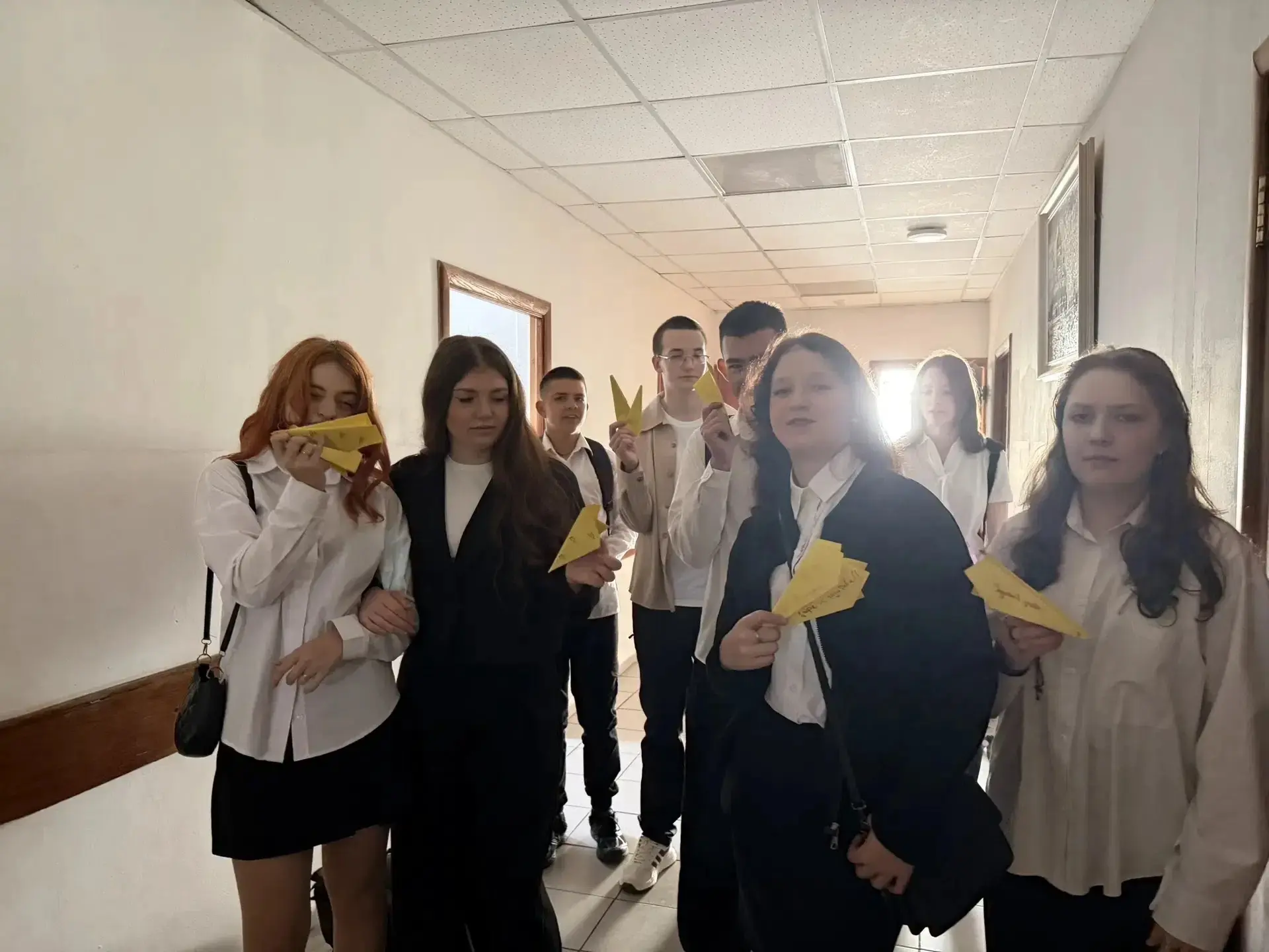 📖В День знаний в МКОУ «Романовская основная школа» выпускники продолжили традицию, зна...